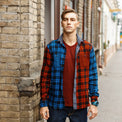 Lucas R.